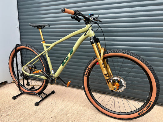 GT Zaskar LT Expert Custom Build Hardtail Mountain Bike