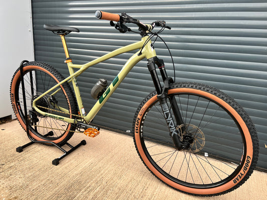 GT Zaskar LT Expert Custom Build Hardtail Mountain Bike