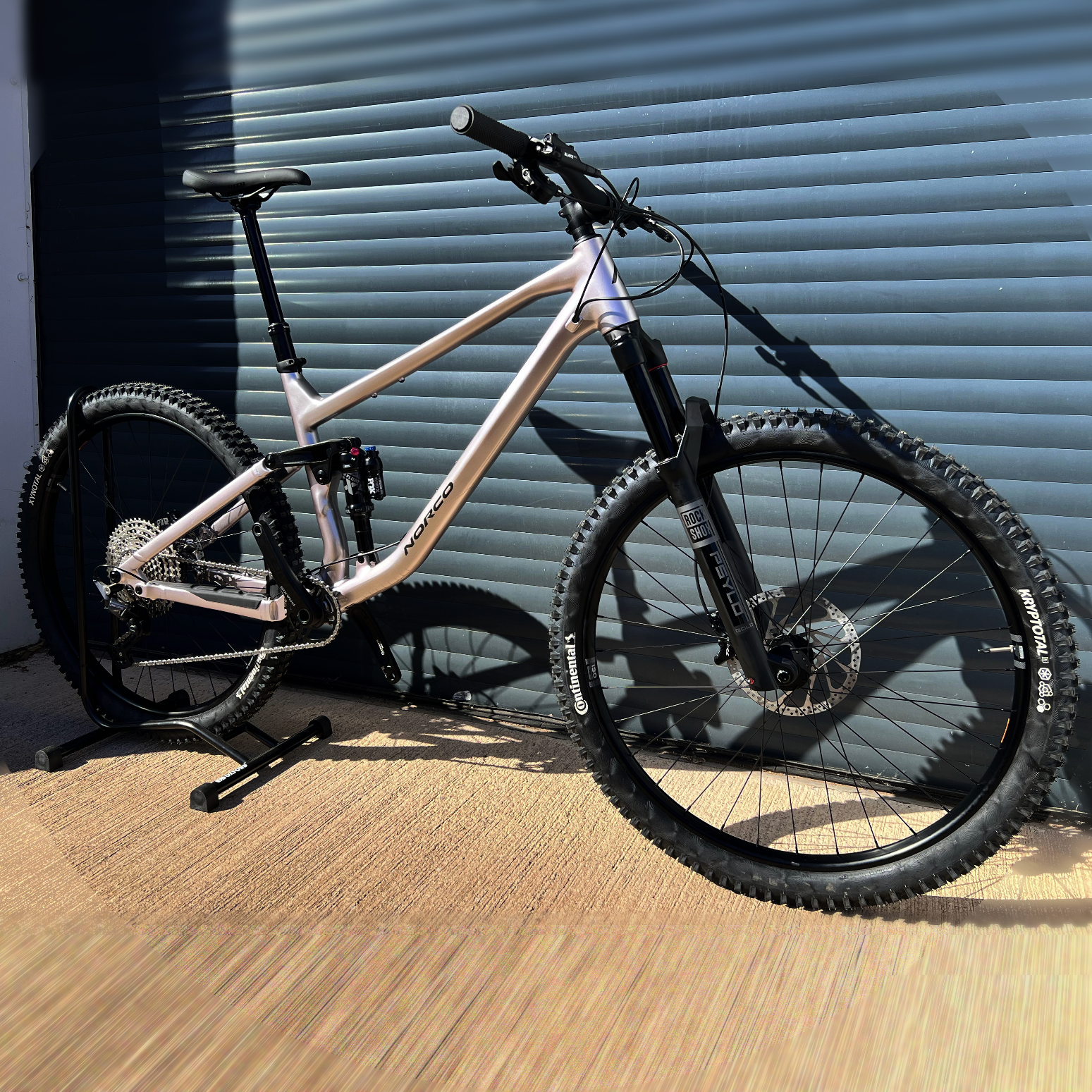 Norco Fluid Full Suspension Mountain Bike